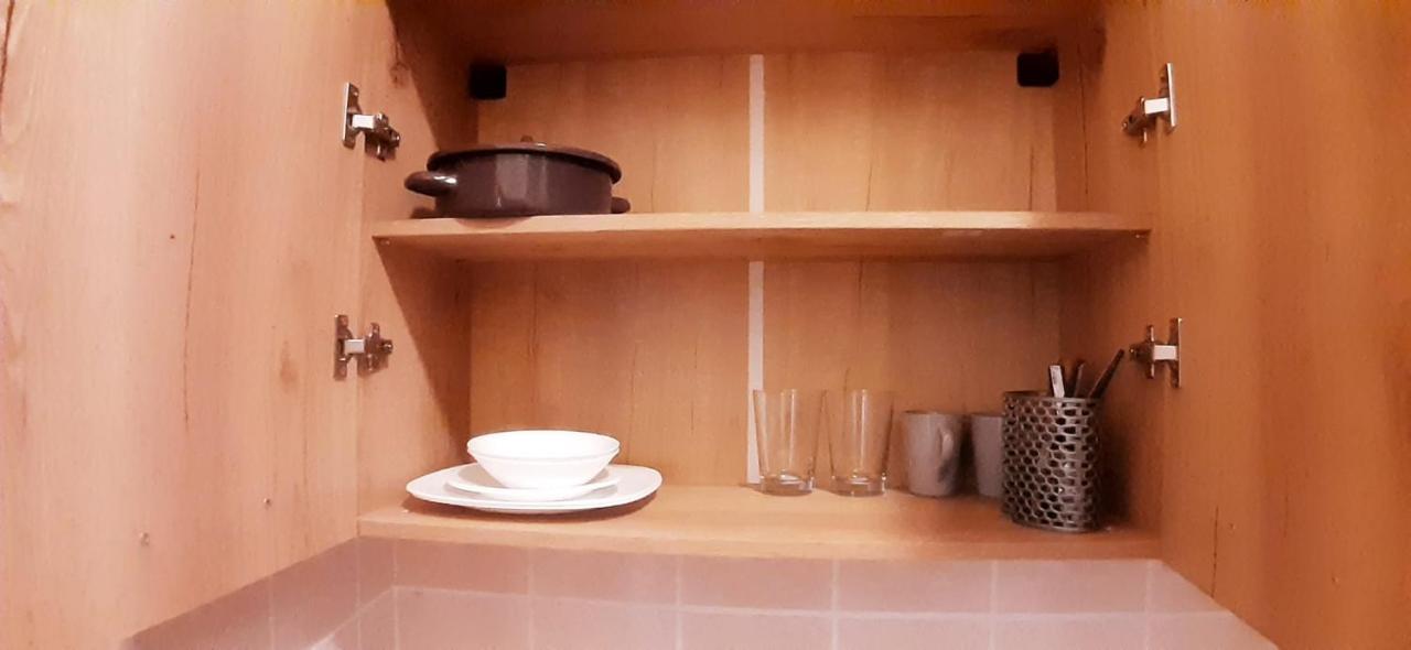 Old Town Super Suites Plus Букурещ Екстериор снимка