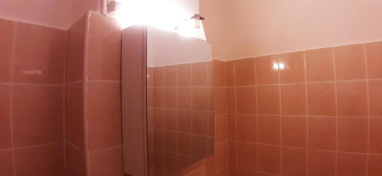 Old Town Super Suites Plus Букурещ Екстериор снимка